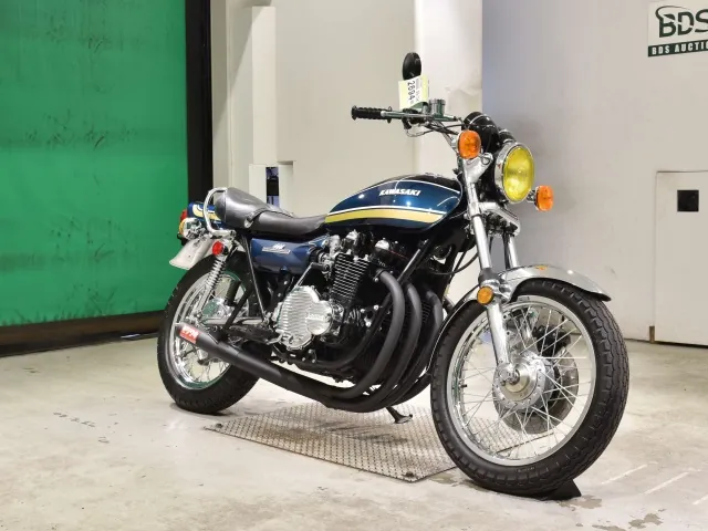 Kawasaki Z900 2025, navy blue, фото 3