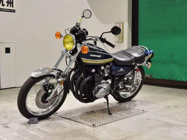 Kawasaki Z900 2025, navy blue, фото 4