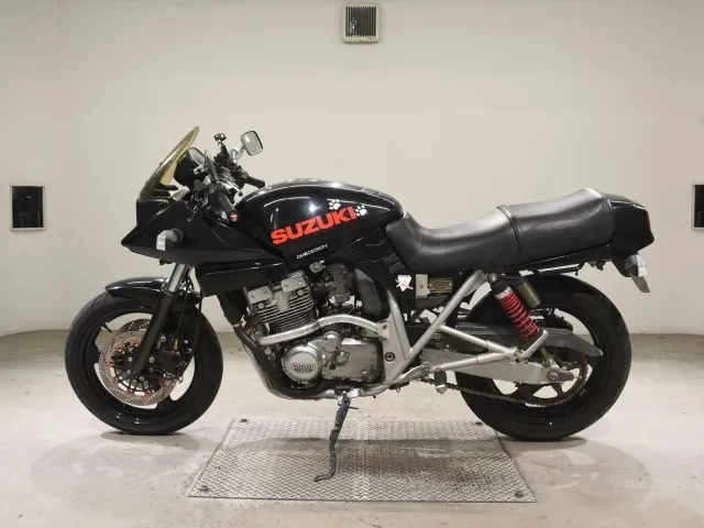 Suzuki GSX400S Katana 1992, чёрный, фото 2