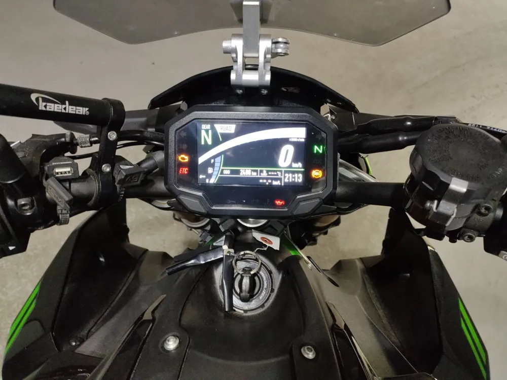 Kawasaki Z900-2 2022, чёрный, фото 5