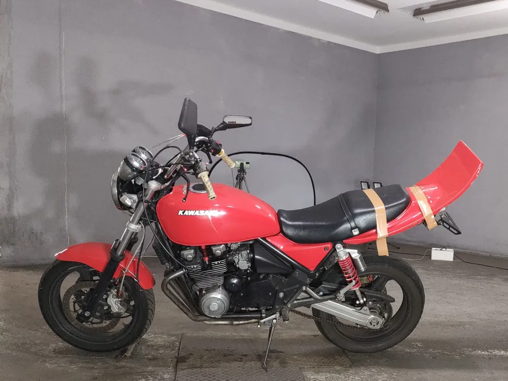 Kawasaki Zephyr 400 2009, красный, фото 2