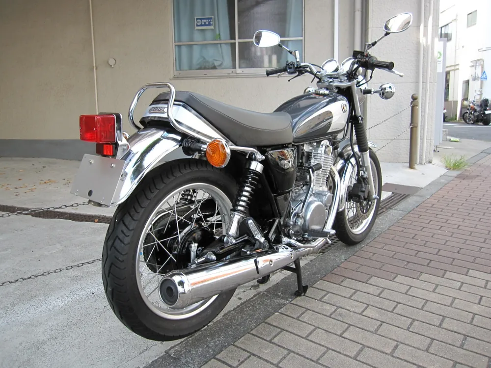 Yamaha SR400 Final Edition Limited 2021, серый, фото 6