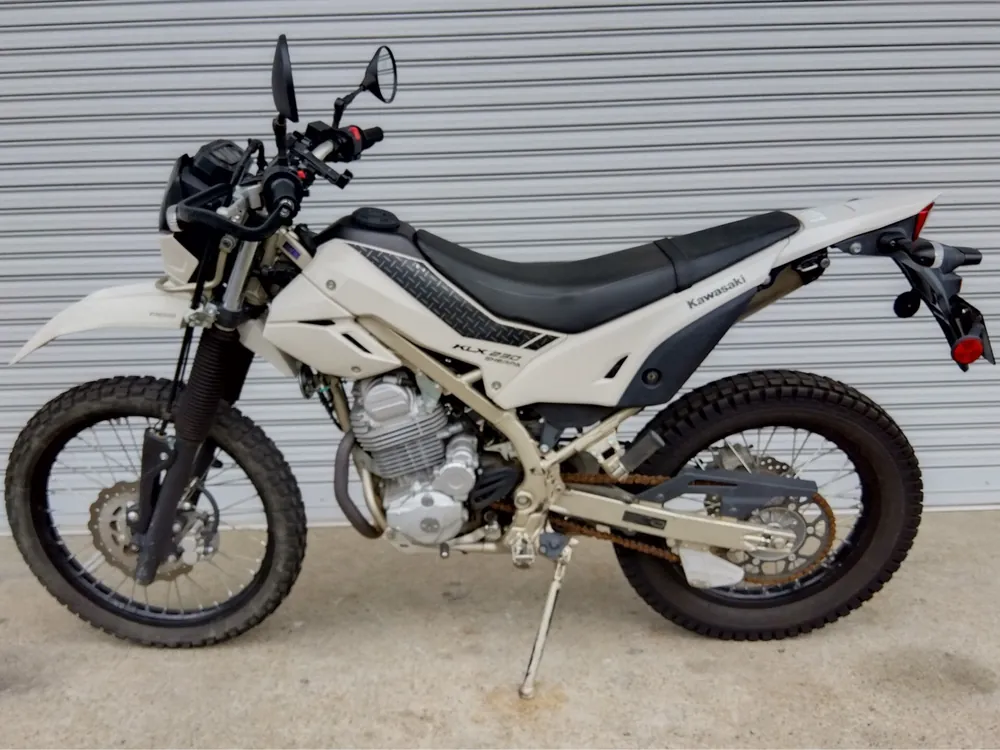 Kawasaki KLX230 Sherpa, бежевый, фото 2