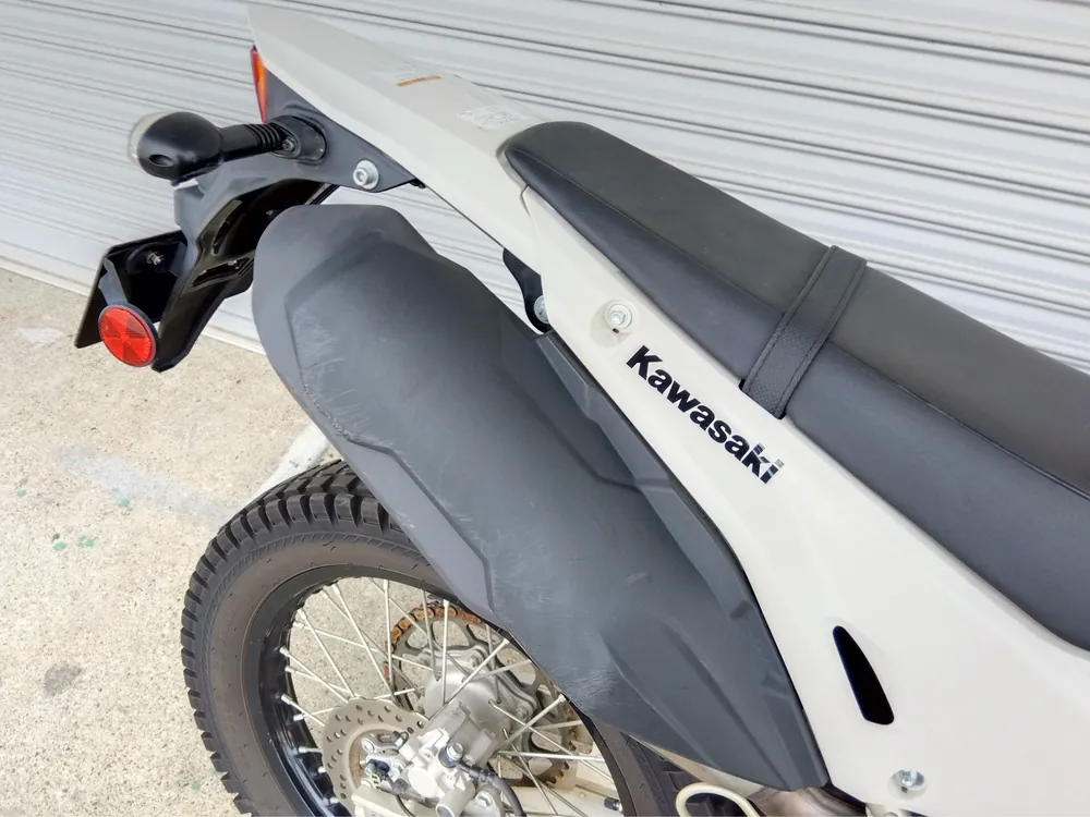 Kawasaki KLX230 Sherpa, бежевый, фото 10