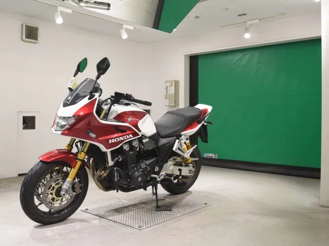 Honda CB1300 2025, white | red, фото 4