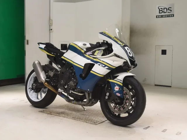 Yamaha YZF-R1M 2022, белый, фото 3