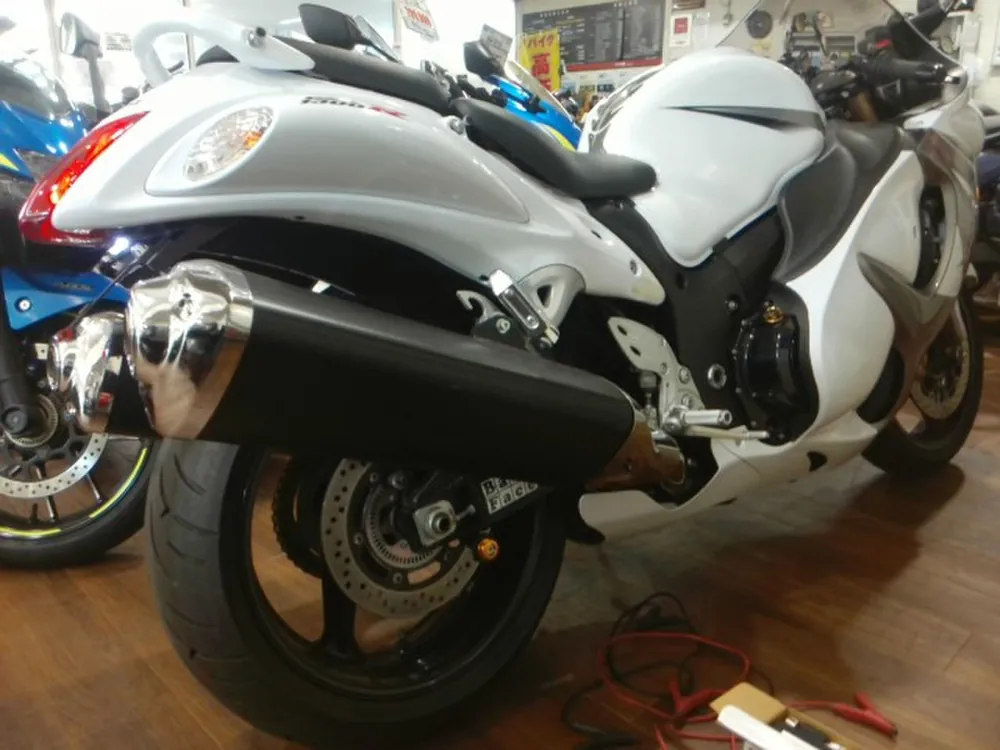 Suzuki GSX1300R 2015, p white, фото 5