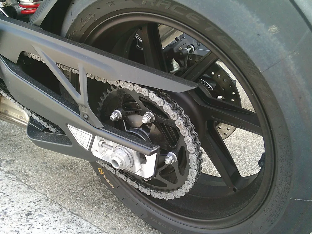 BMW S1000Rr 2026, чёрный, фото 14