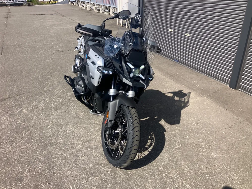 BMW R1300Gs Adv Asa 2026, серый, чёрный, фото 4