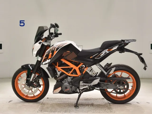 KTM 390 Duke 2016, white | black, фото 2