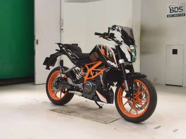 KTM 390 Duke 2016, white | black, фото 3