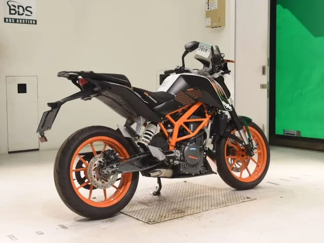 KTM 390 Duke 2016, white | black, фото 5