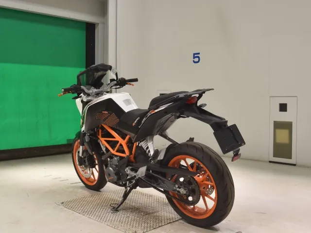 KTM 390 Duke 2016, white | black, фото 6