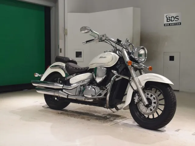 Suzuki Intruder 400 Classic 2013, белый, фото 3