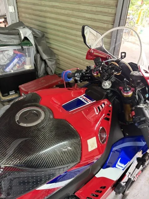 Honda CBR1000RR-R 2024, фото 6