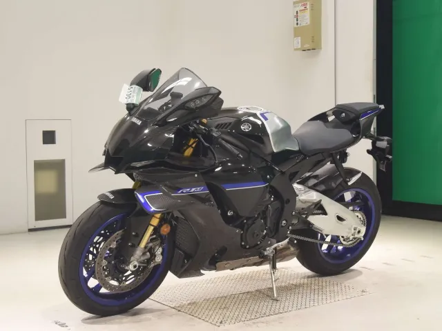 Yamaha YZF-R1M 2026, black | silver, фото 4