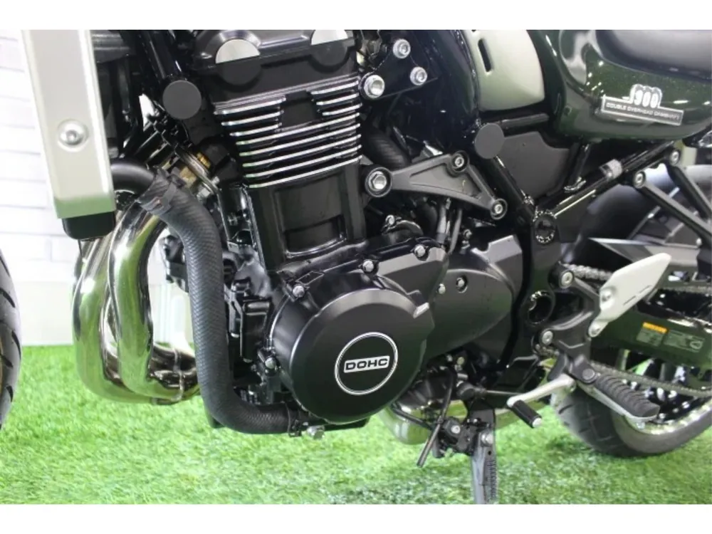 Kawasaki Z900RS 2024, зелёный, фото 7