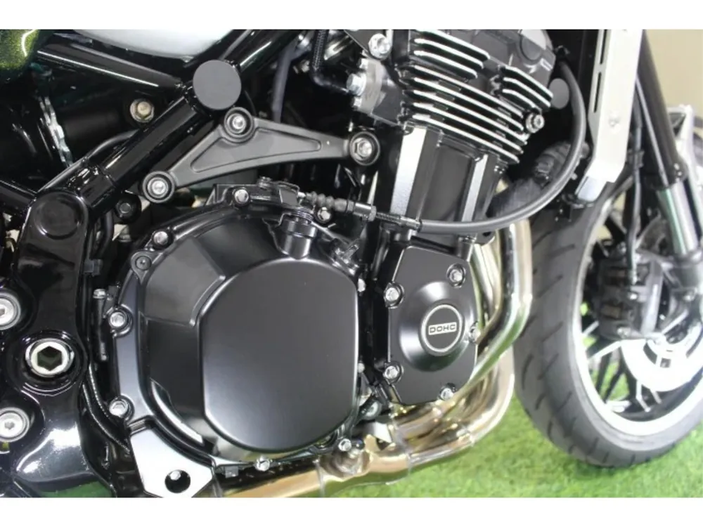 Kawasaki Z900RS 2024, зелёный, фото 10
