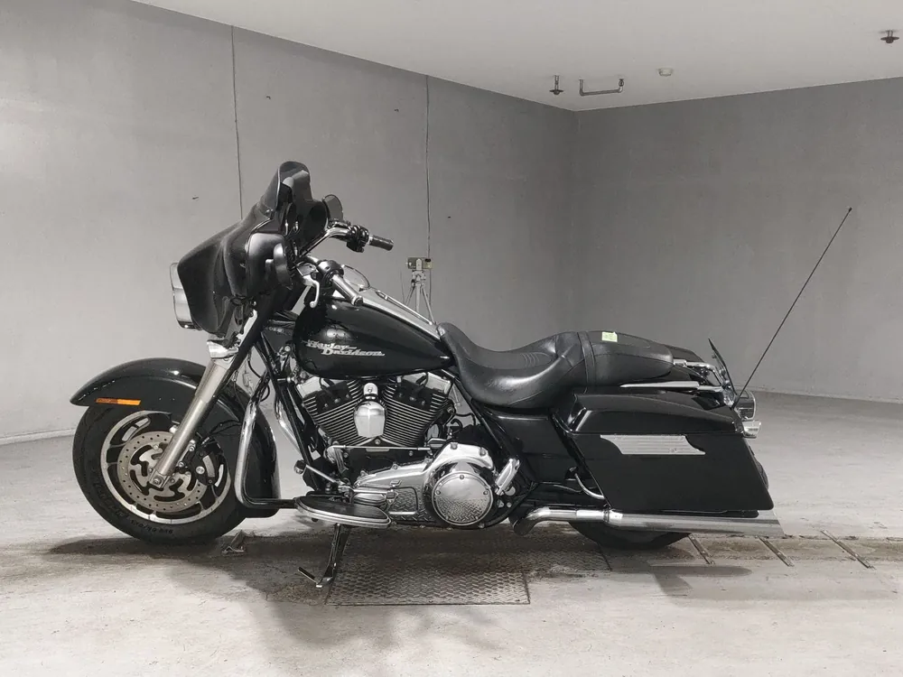 Harley-Davidson Street Glide FLHX1580 2008, чёрный, фото 2