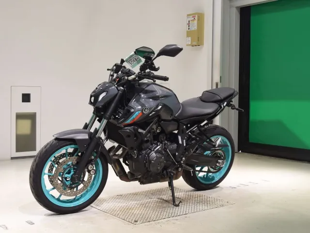 Yamaha MT-07 2023, серый, фото 4