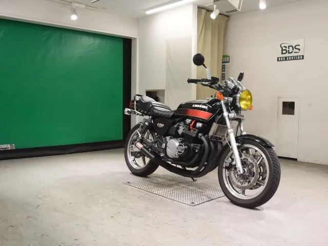 Kawasaki Zephyr 550 2022, red | black, фото 3