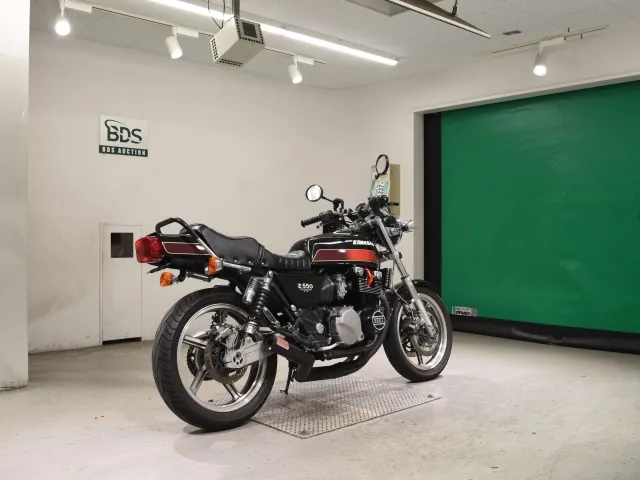 Kawasaki Zephyr 550 2022, red | black, фото 5