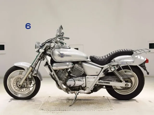 Honda V-Twin Magna 250, серебристый, фото 2
