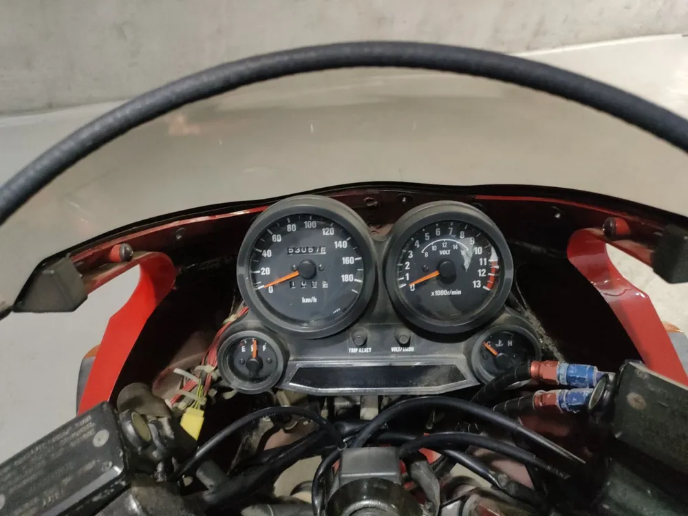 Kawasaki GPZ900R Ninja 1994, красный, фото 5