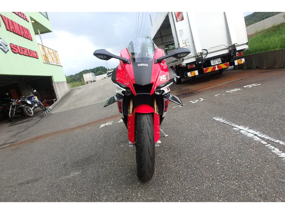 Yamaha YZF-R1M 2026, white / red, фото 2