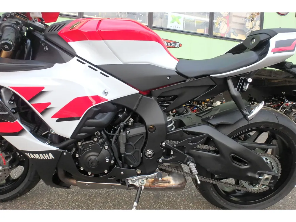 Yamaha YZF-R1M 2026, white / red, фото 14