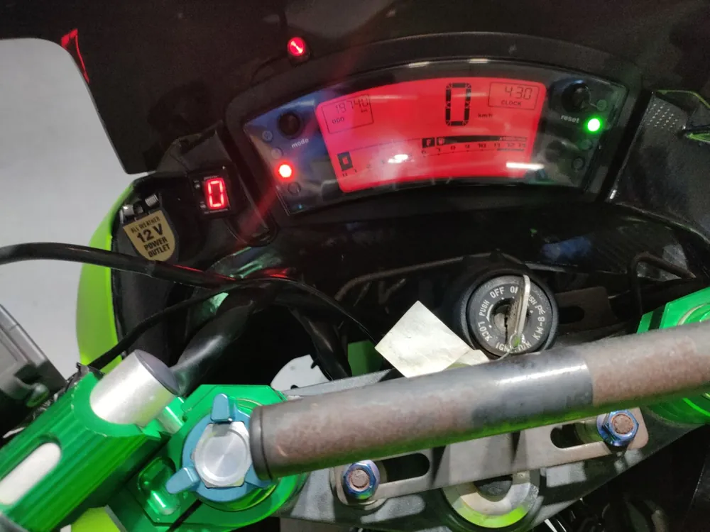 Kawasaki Ninja 400R 2017, зелёный, фото 5