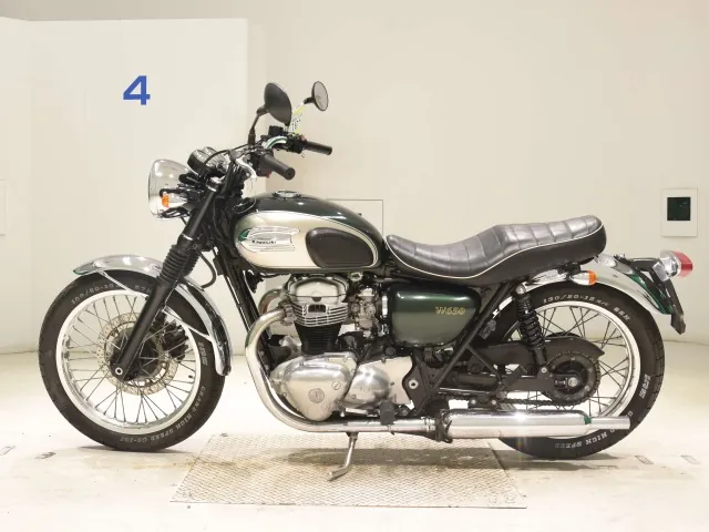 Kawasaki W650 2008, зелёный, фото 2