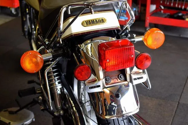 Yamaha SR400 2009, фото 10