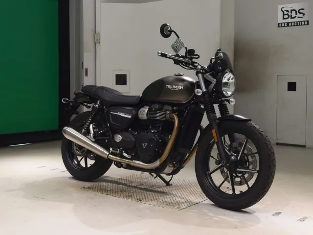 Triumph Street Twin 2020, серый, фото 3
