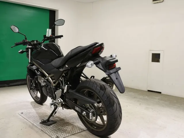 Suzuki SV650 2024, чёрный, фото 6