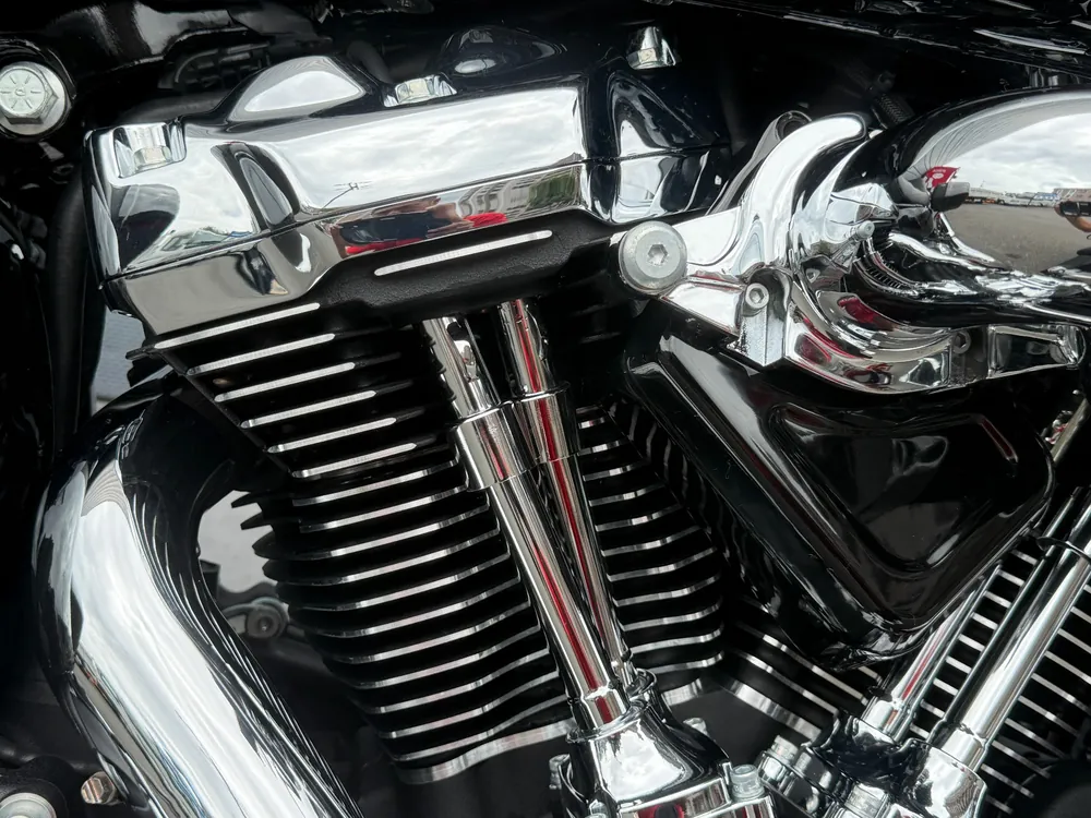 Harley-Davidson FXLRST 2026, чёрный, фото 12