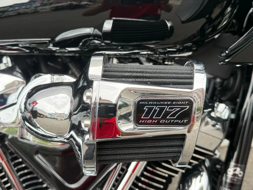 Harley-Davidson FXLRST 2026, чёрный, фото 18