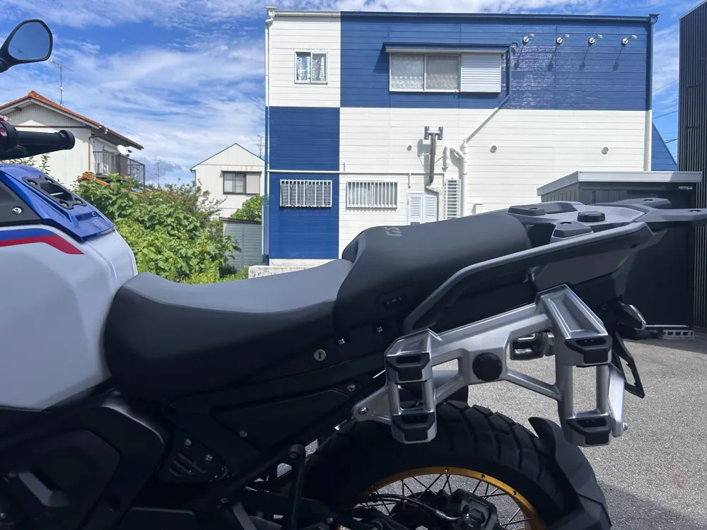 BMW R1300Gs Adv Asa 2026, white / blue, фото 13