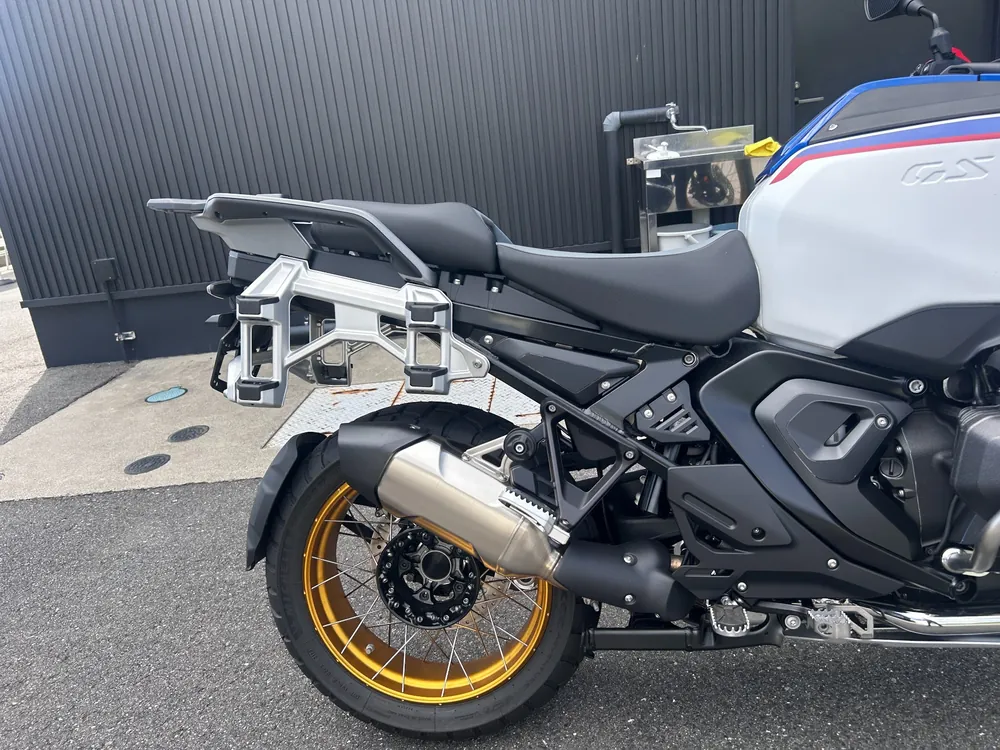 BMW R1300Gs Adv Asa 2026, white / blue, фото 14