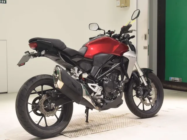 Honda CB250R MC52, красный, фото 5