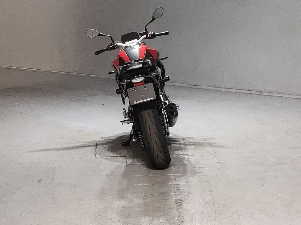 BMW F900R 2024, красный, фото 4