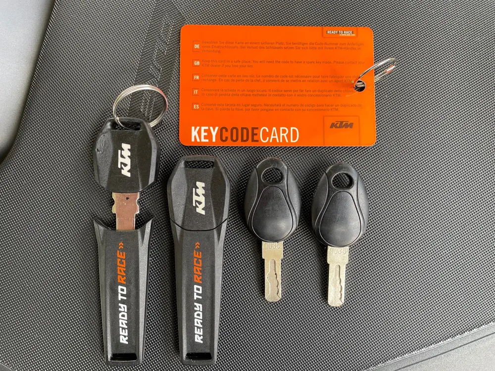KTM 890Duke 2023, black / orange, фото 16