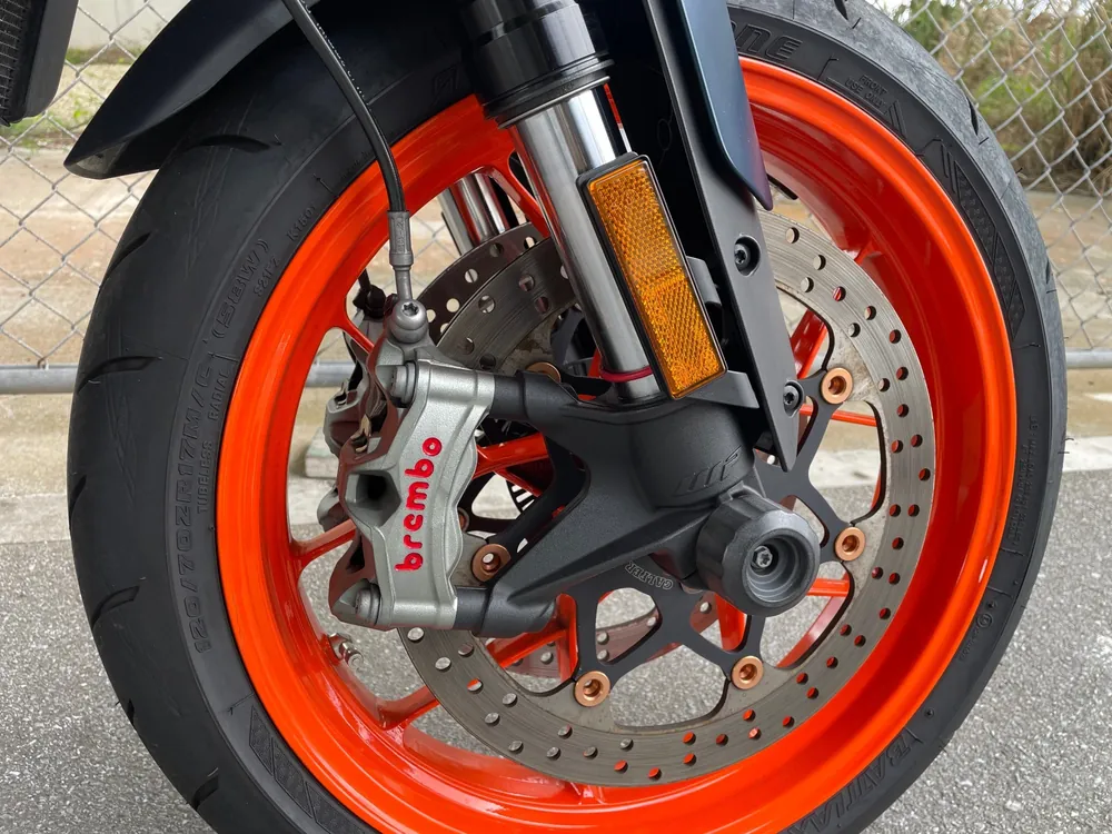 KTM 890Duke 2023, black / orange, фото 4