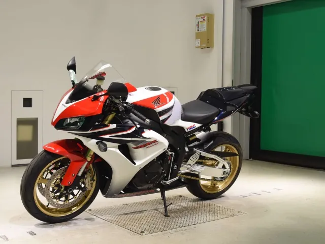 Honda CBR1000RR 2006, white | red | black, фото 4