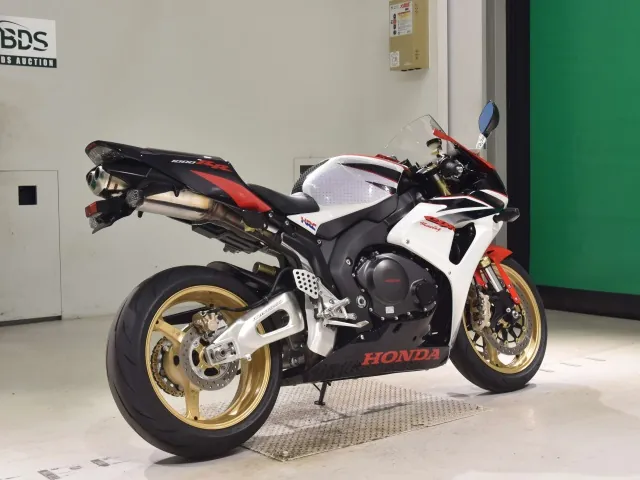 Honda CBR1000RR 2006, white | red | black, фото 5
