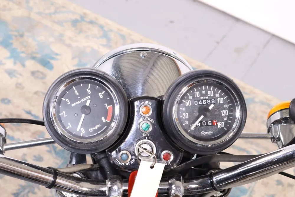 Triumph Bonneville T140 1979, фото 2