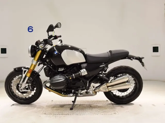 BMW R12nineT 2024, black | silver, фото 2