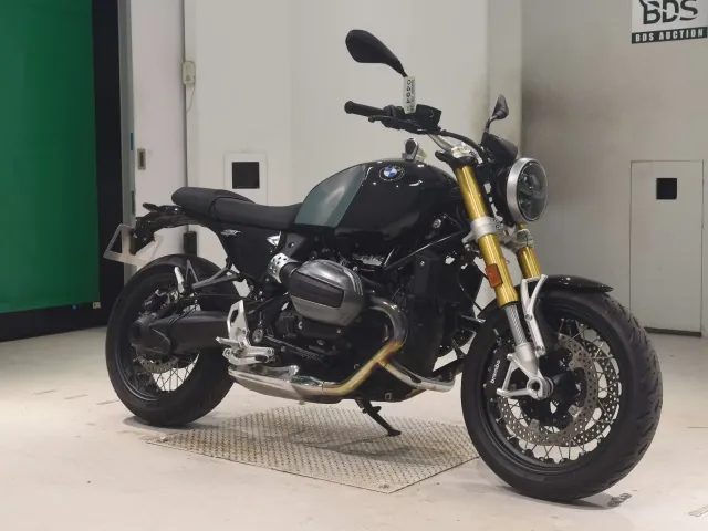 BMW R12nineT 2024, black | silver, фото 3