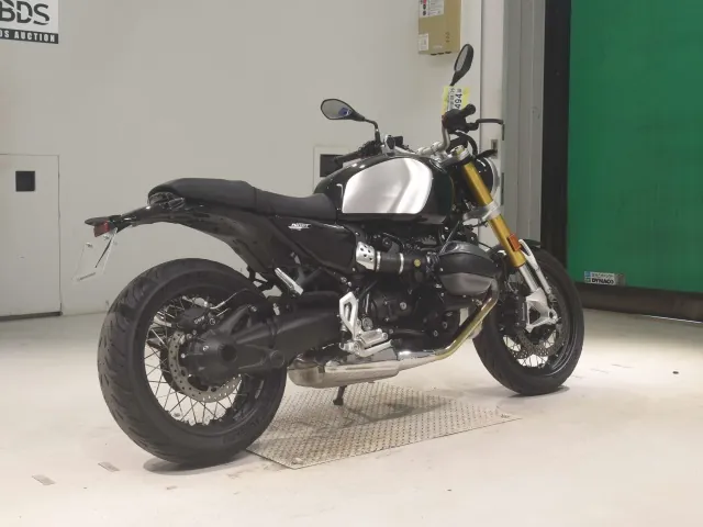 BMW R12nineT 2024, black | silver, фото 5