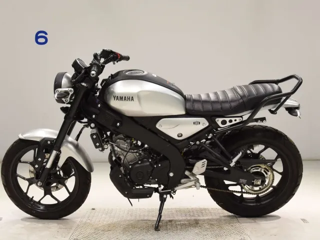 Yamaha XSR125, серебристый, фото 2